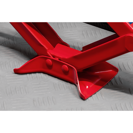Sealey 57M Heavy - Duty Scissor Jack 1 Tonne - 57M - Sealey Tools UK - Workshop Tool Storage